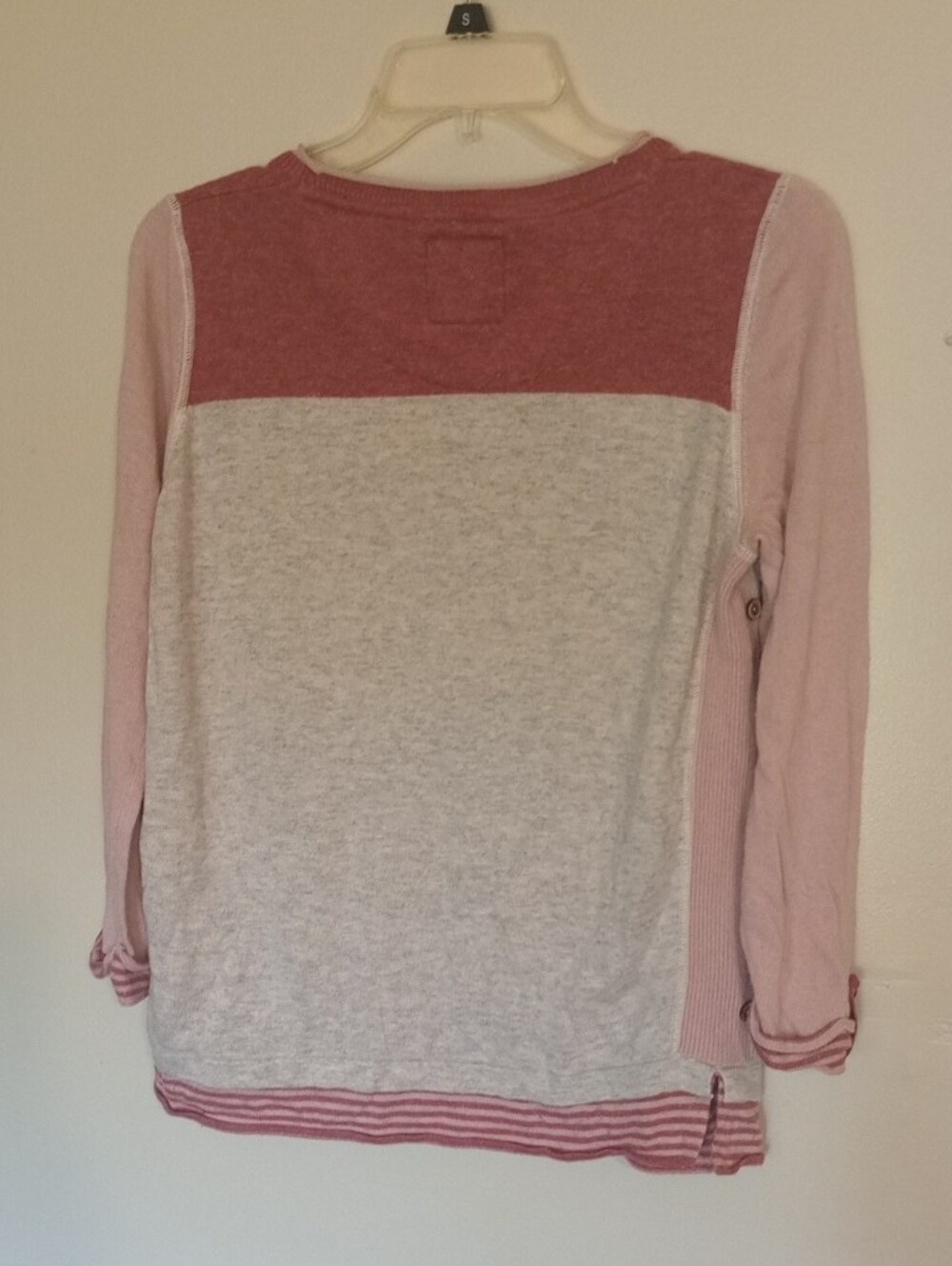 Light Gray and Pink Colorblock Women's Sweater Striped With Swan Logo On Tag - Picture 6 of 8